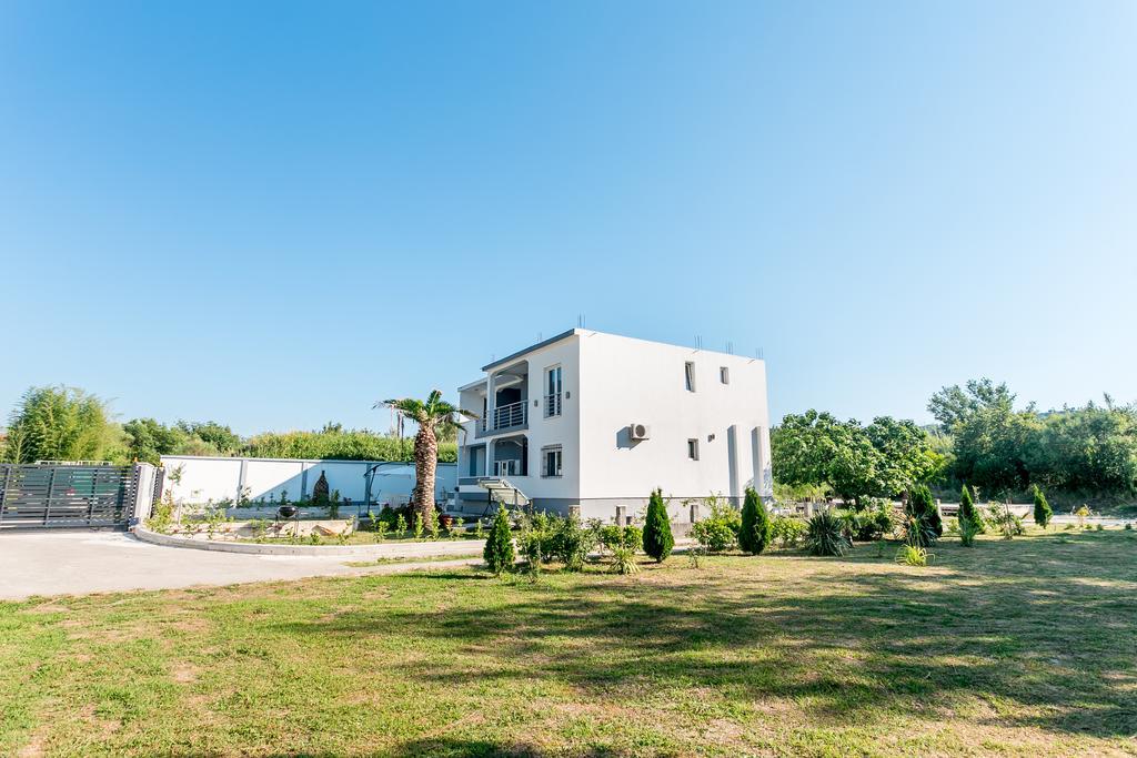 Tramonto Apartments Radanovici Luaran gambar